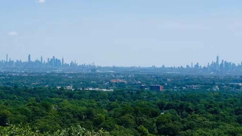 Eagle Rock Trail Parking Lot - West Orange, NJ