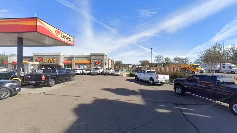 Dog Park at Love's Travel Stops - West Point, MS