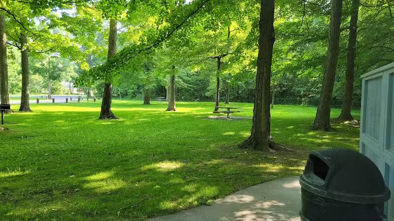 Woodland Roadside Park - Woodland,