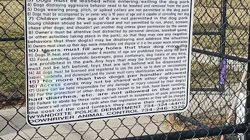 Wyandotte Dog Park - Wyandotte,