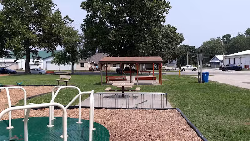 Albany Main Street Park - Albany, IL