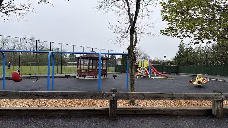 John D Caemmerer Park - Albertson, NY