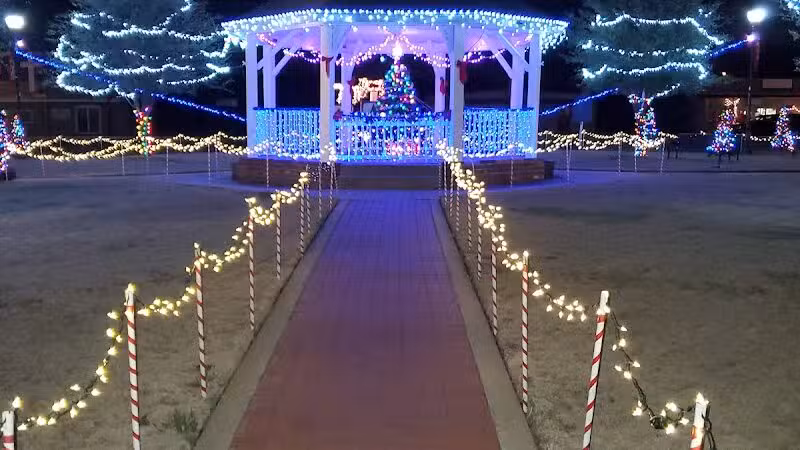 Alvarado Square - Alvarado, TX