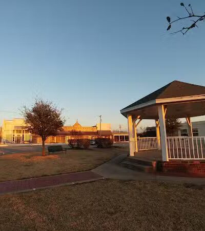 Alvarado Square - Alvarado, TX