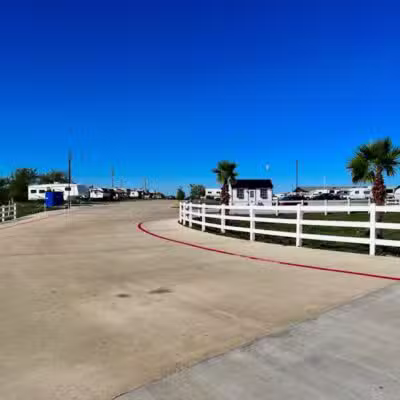 The RV Resort - Alvarado, TX