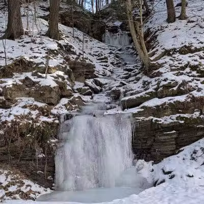 Wolf Hollow Preserve trailhead parking - Amsterdam, NY
