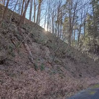 Wolf Hollow Preserve trailhead parking - Amsterdam, NY