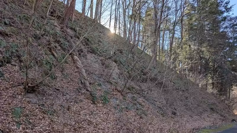 Wolf Hollow Preserve trailhead parking - Amsterdam, NY