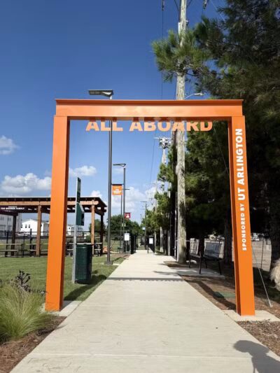 Downtown Arlington Doggie Depot - Arlington, TX