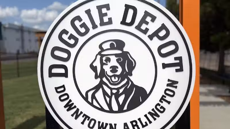 Downtown Arlington Doggie Depot - Arlington, TX