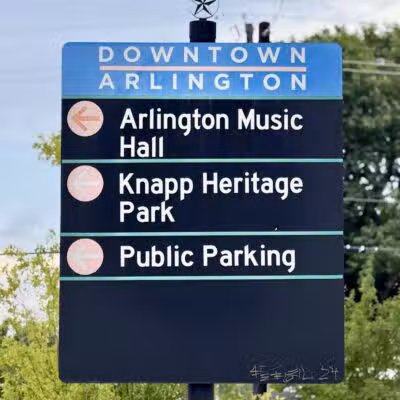 Downtown Arlington Doggie Depot - Arlington, TX