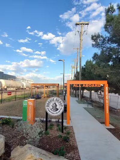 Downtown Arlington Doggie Depot - Arlington, TX