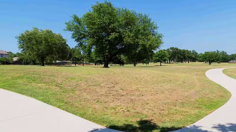 High Oak Park - Arlington, TX