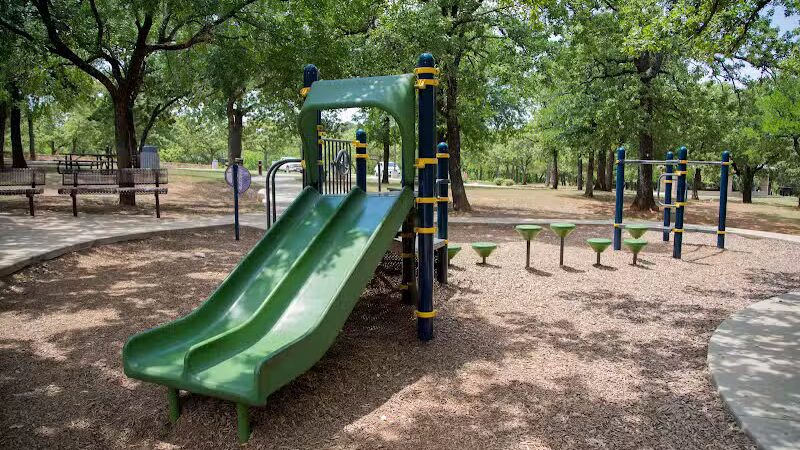 Parkway Central Park - Arlington, TX