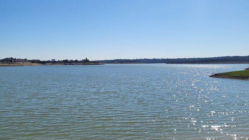 River Legacy Park East Trailhead Parking - Arlington, TX