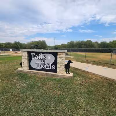 Tails 'N Trails Dog Park - Arlington, TX
