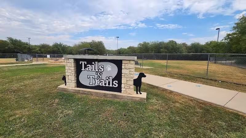 Tails 'N Trails Dog Park - Arlington, TX