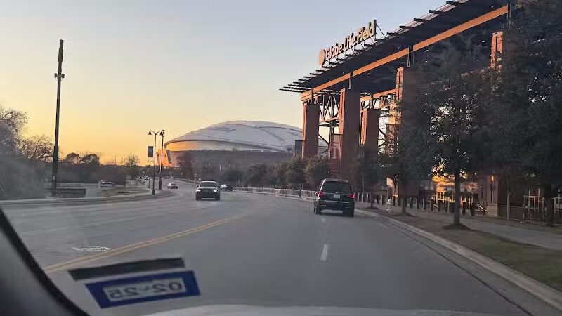 Dr. Robert Cluck Linear Park - Arlington, TX