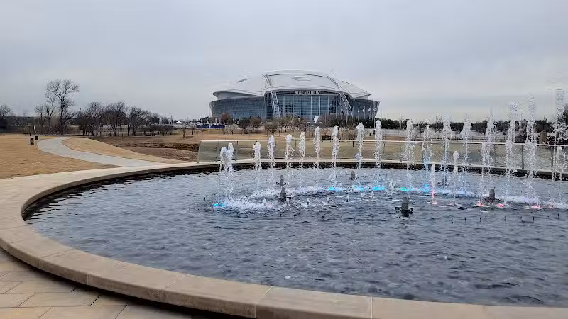 Dr. Robert Cluck Linear Park - Arlington, TX