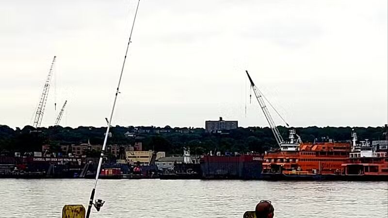 Brady's Dock - Bayonne, NJ