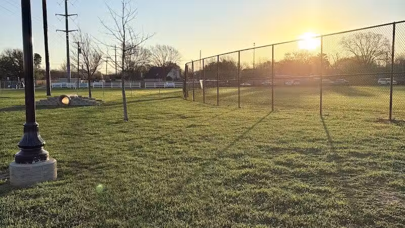 Bedford Bark Park - Bedford, TX