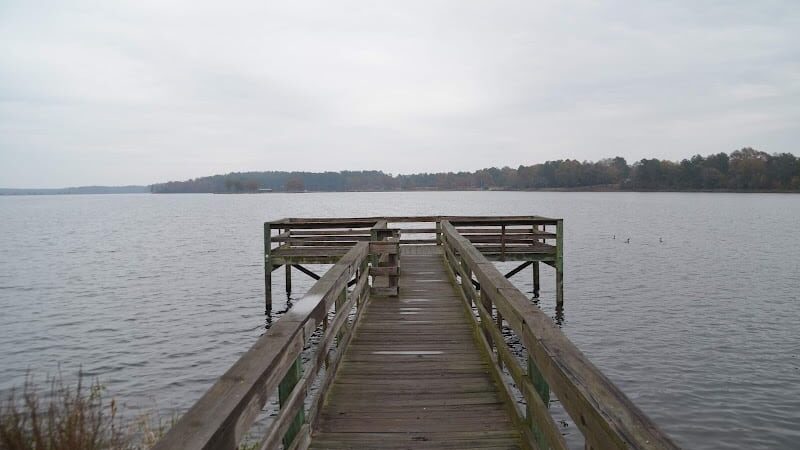 Lake Wallace Walking Trail - Bennettsville, SC