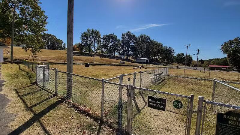 Benton Bark Park - Benton, KY