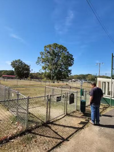 Benton Bark Park - Benton, KY