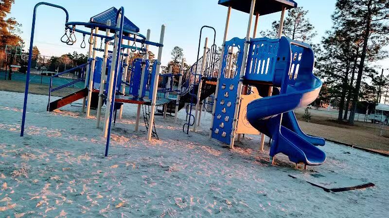 Robert G Muse Memorial Park - Boiling Spring Lakes, NC