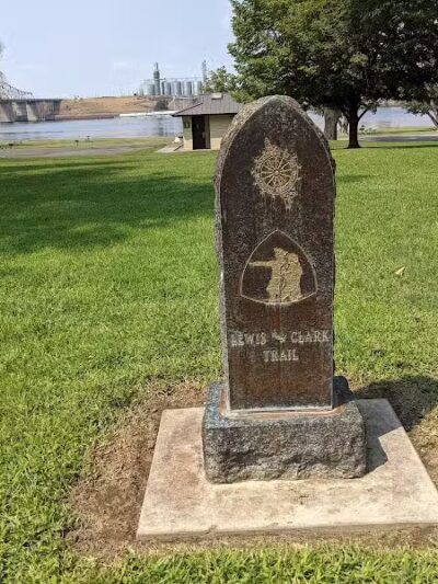 Hood Park - Burbank, WA