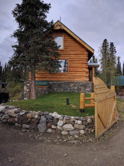 Wolf's Den Kennel - Cantwell, AK