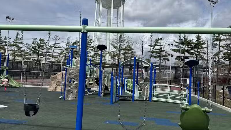 Charles J. Fuschillo Park - Carle Place, NY