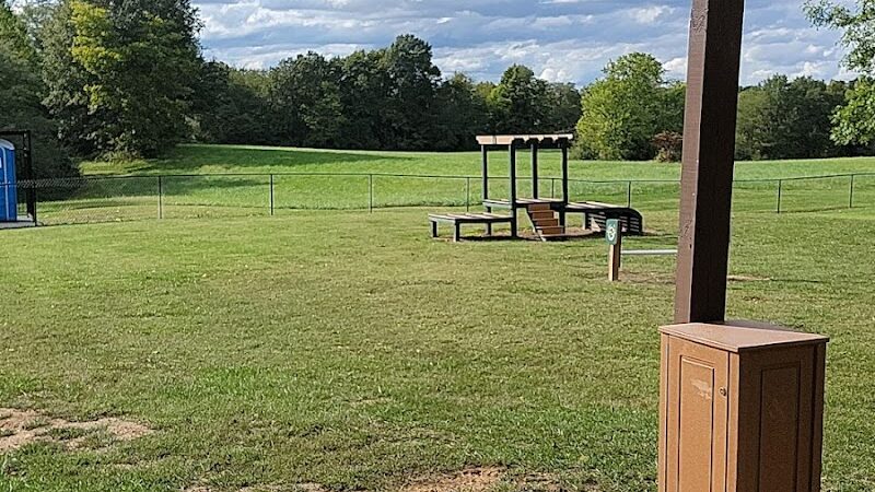 Carmi Dog Park - Carmi, IL