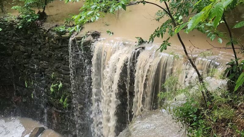 LaBarque Hills Trail Trailhead - Cedar Hill, MO