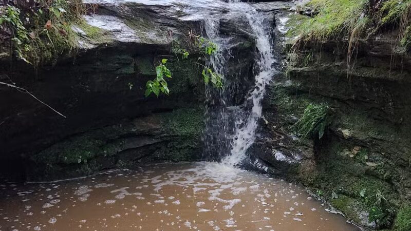 LaBarque Hills Trail Trailhead - Cedar Hill, MO