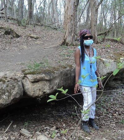 LaBarque Hills Trail Trailhead - Cedar Hill, MO