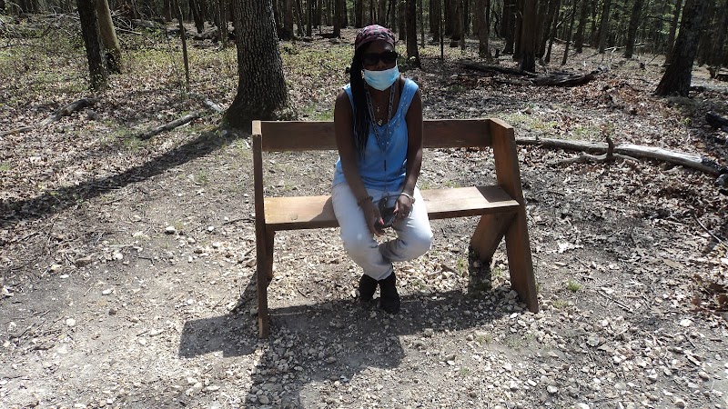 LaBarque Hills Trail Trailhead - Cedar Hill, MO