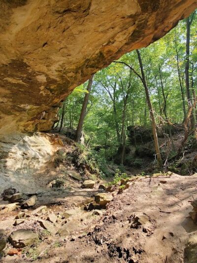 Sandstone Canyon Trail Trailhead - Cedar Hill, MO