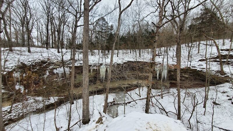 Sandstone Canyon Trail Trailhead - Cedar Hill, MO