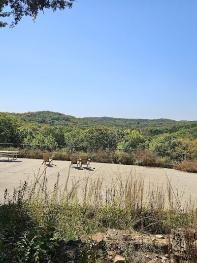 Sandstone Canyon Trail Trailhead - Cedar Hill, MO