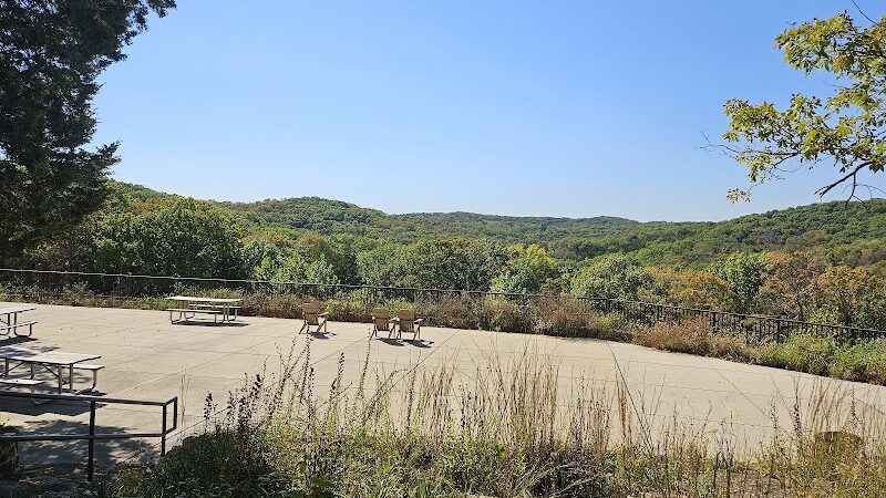 Sandstone Canyon Trail Trailhead - Cedar Hill, MO