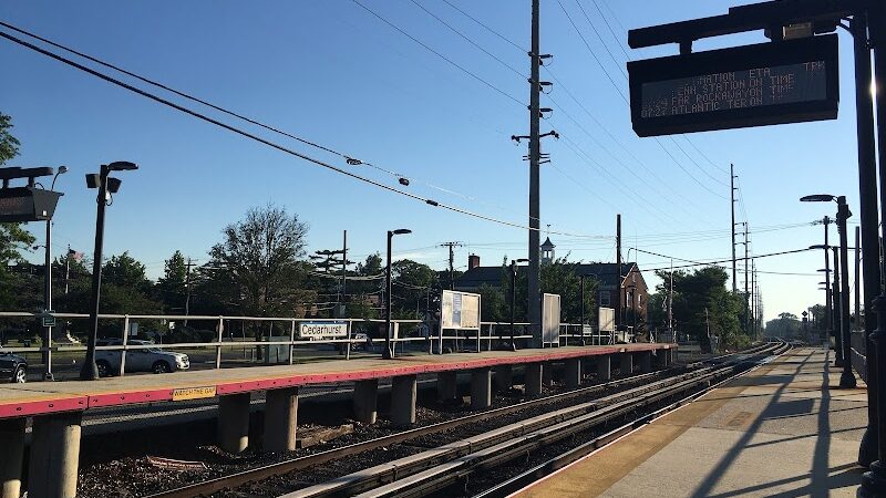 Cedarhurst LIRR Station Parking 6 - Cedarhurst, NY