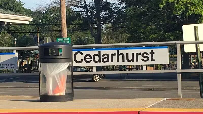 Cedarhurst LIRR Station Parking 6 - Cedarhurst, NY