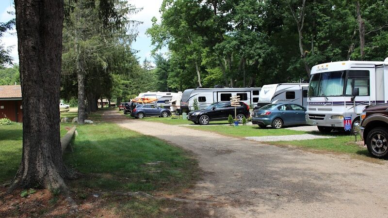Nickerson Park Family Campground - Chaplin, CT