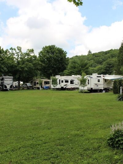 Nickerson Park Family Campground - Chaplin, CT