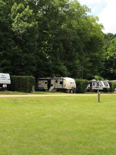 Nickerson Park Family Campground - Chaplin, CT