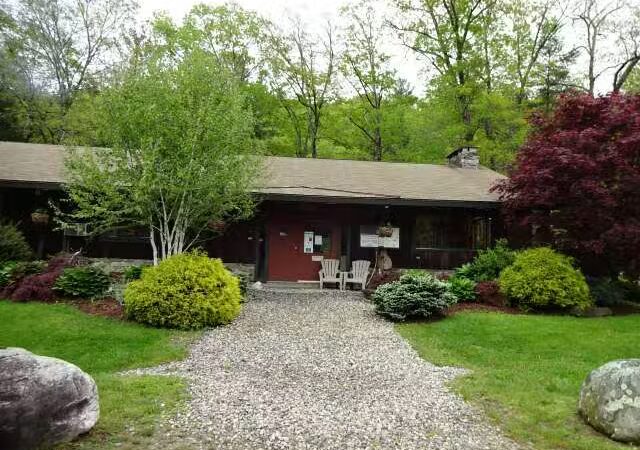 Nickerson Park Family Campground - Chaplin, CT
