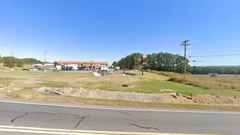 Dog Park at Love's Travel Stops - Charleston, TN