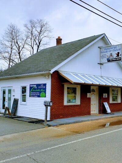 Pampered Paws-N-Claws - Claridge, PA