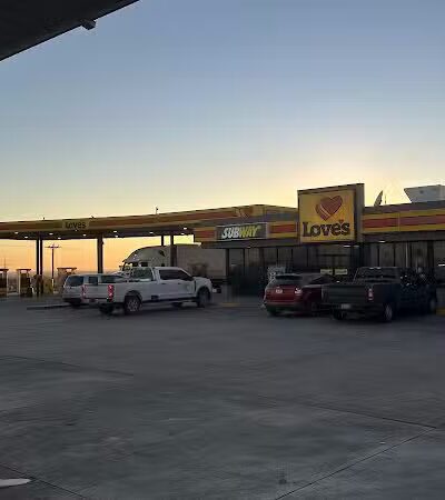 Dog Park at Love's Travel Stops - Clinton, OK